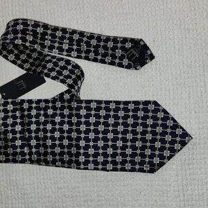 NWT, Alfred Dunhill London Geometric Print silk neck tie.